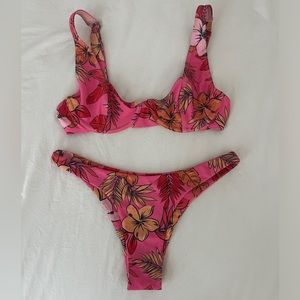 Kulani Kinis Bikini Set